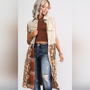 Gimmicks by BKE Patchwork Vest